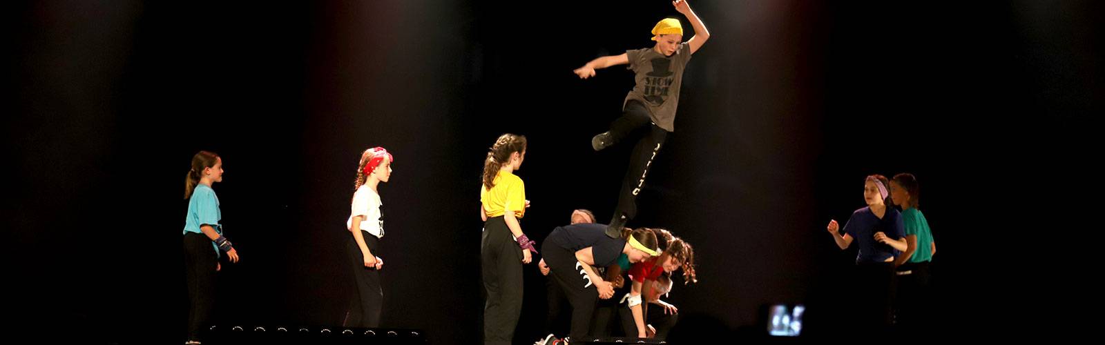 Hip-Hop - Spectacle "L'Étrange Noël de Mr Jack" - Photo : Once Upon A Pic Hip-Hop - Spectacle "L'Étrange Noël de Mr Jack" - Photo : Once Upon A Pic