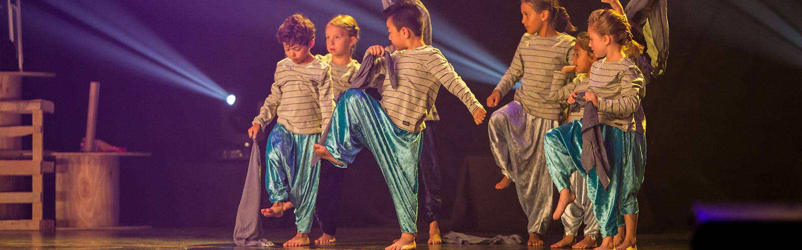 Initiation à la Danse - Spectacle "Pirates" - Photo : AeroflyStudio